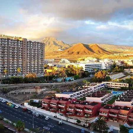 Comodoro 아파트 *